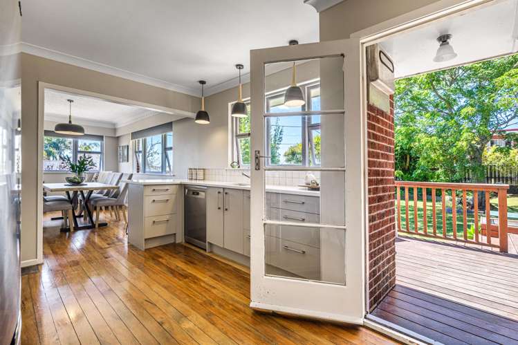 279 Glengarry Road Glen Eden_6