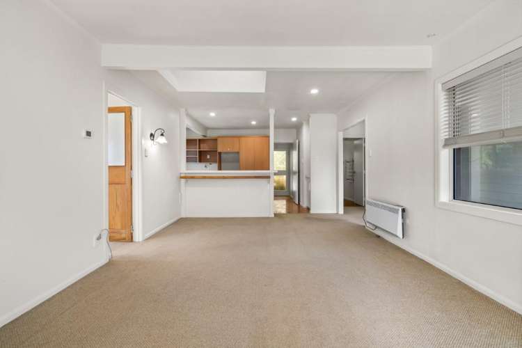 25 Comries Road_4