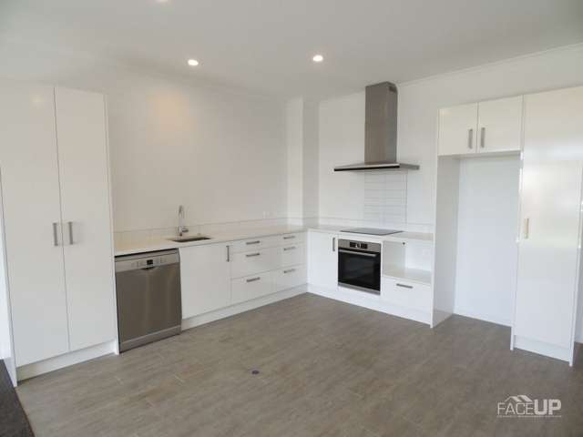 5 Hudson Bay Road Hobsonville_3