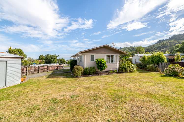 8 Kowhai Grove Featherston_17