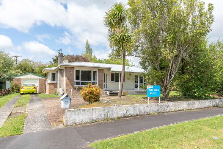 24 Southsea Crescent Silverdale_16