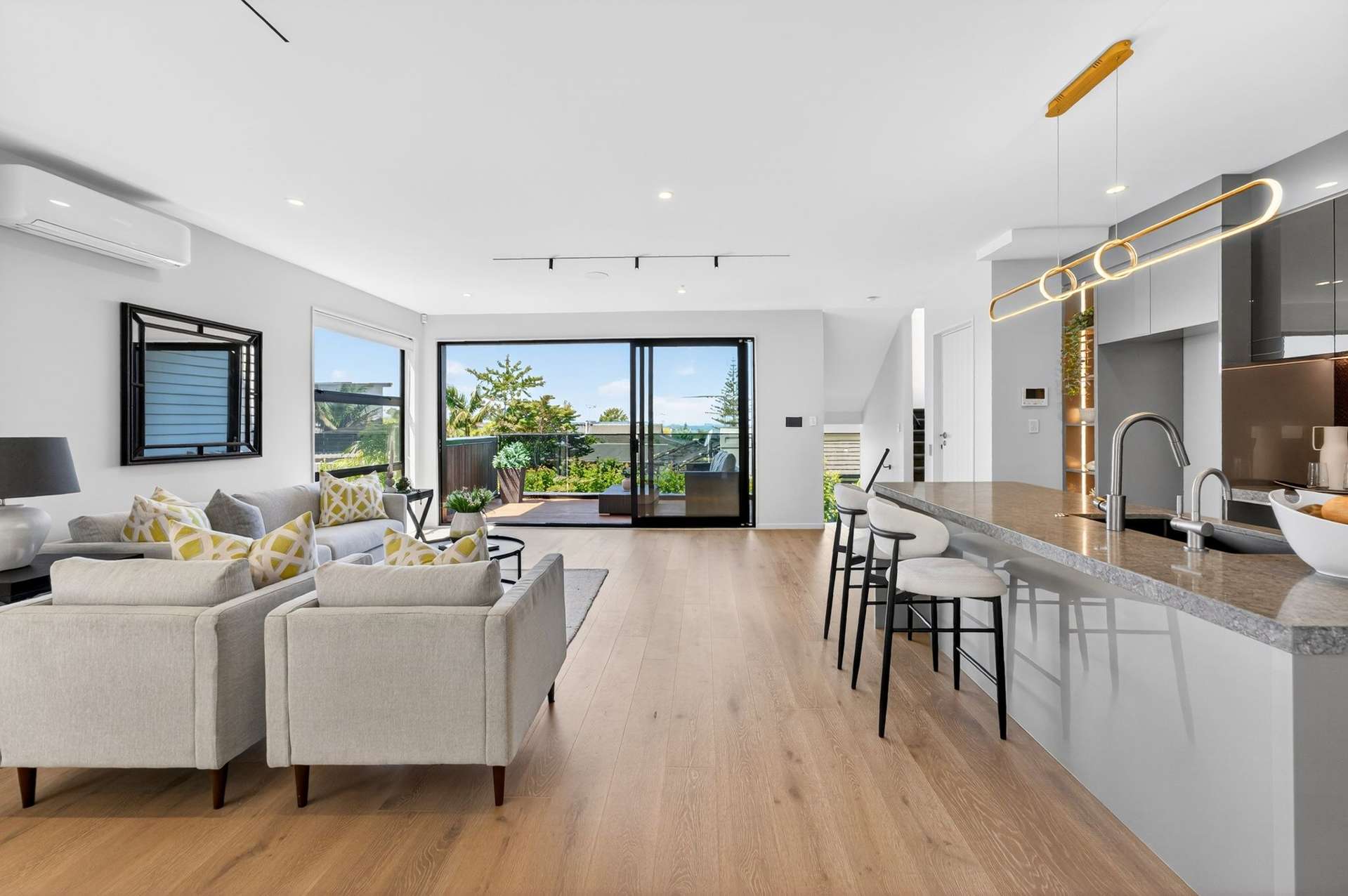 3/27 Hastings Road Mairangi Bay_0