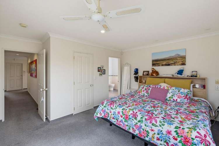 166 Milne Drive Paraparaumu_26