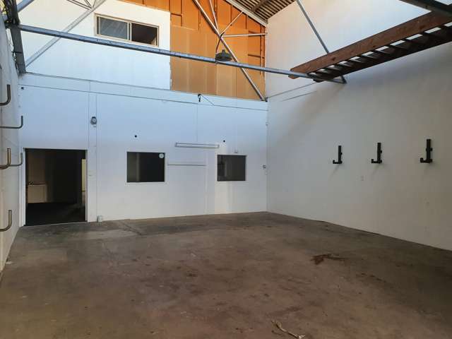 85 Manukau Road Pukekohe_4