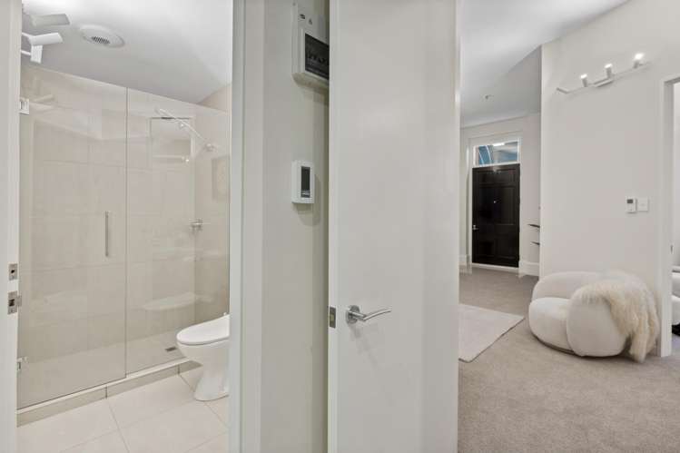 G3/3 Plimmers Steps Wellington Central_12