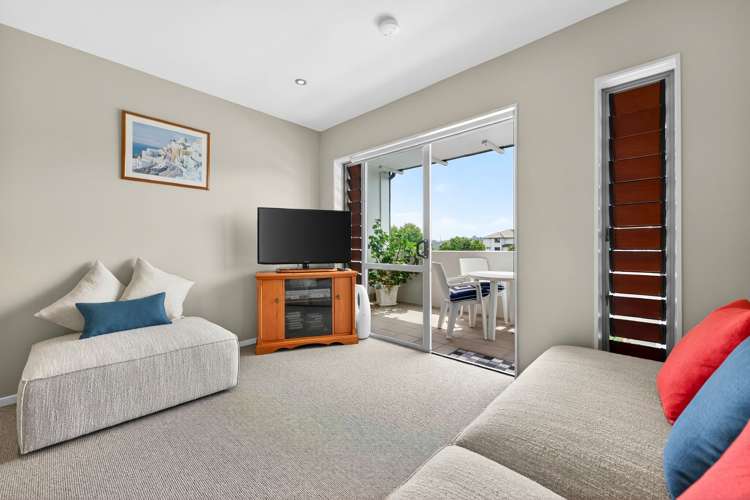 E3/71 Spencer Road Albany_11