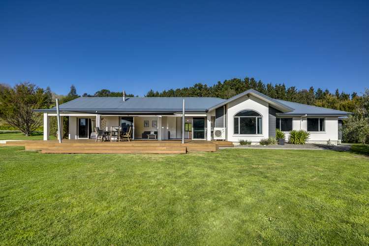 34 Waipuka Road Waimarama_15