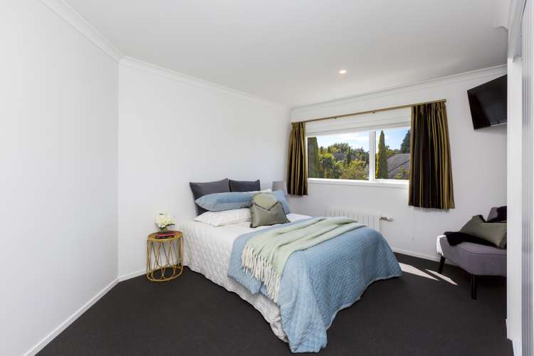 16 Comeskey Grove Elderslea_19