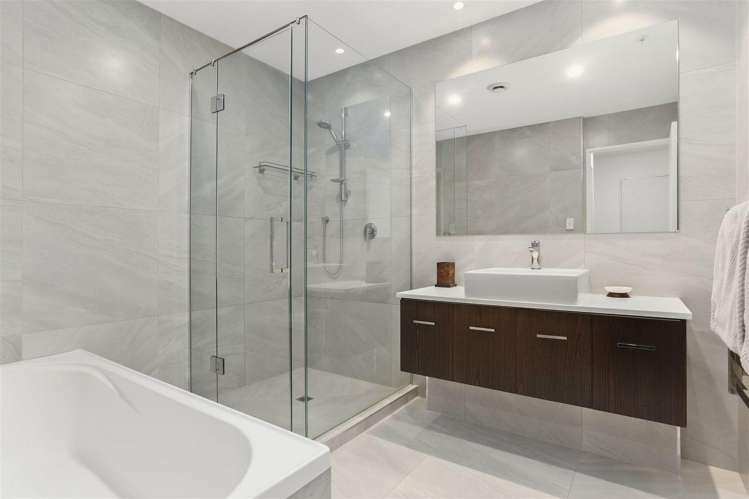 3E/175 Hurstmere Road Takapuna_9