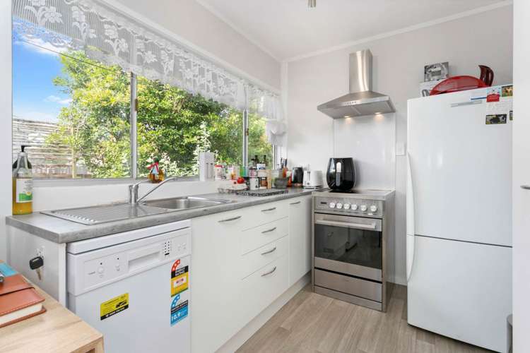 64 Glenvar Road Torbay_5