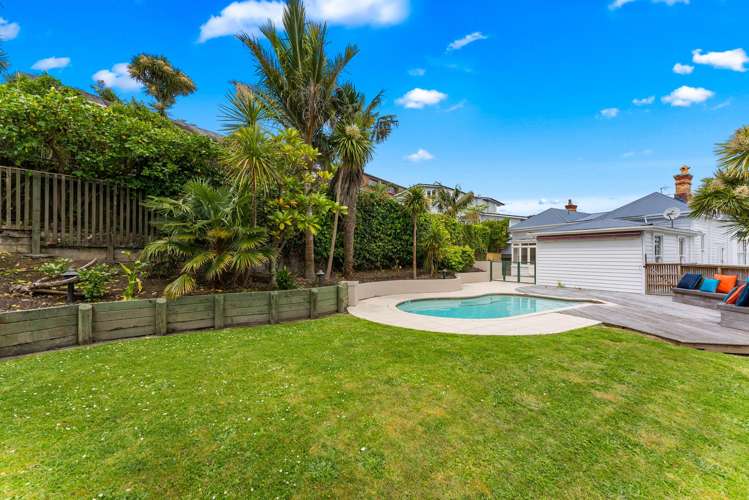 4 Hinemoa Terrace Birkenhead_25