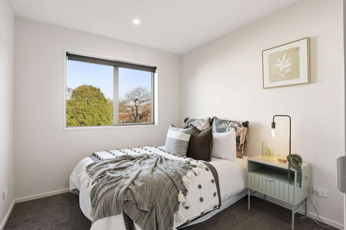 2/97 Simeon Street_5
