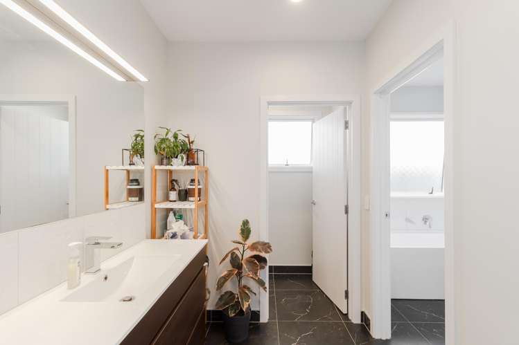 12 Young Place Taradale_14