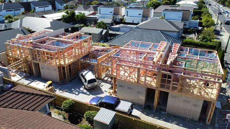 1-4/39 Antigua Street Addington_3