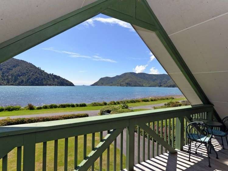 21 The Parade Okiwi Bay_3