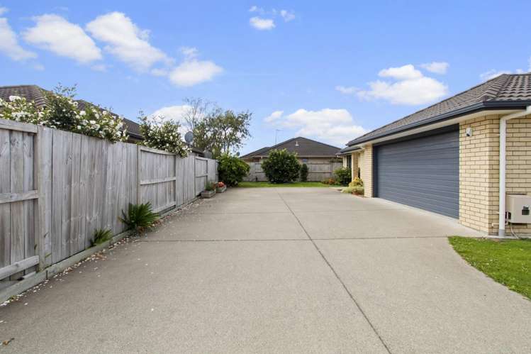 5 Holcroft Place 2750_3