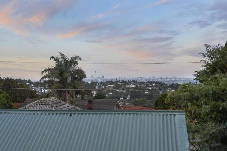 32 Triangle Road Massey_3