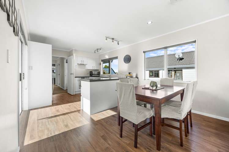 1/144 Bradbury Road Botany Downs_5