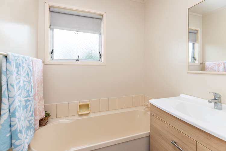 13 Maple Avenue Dinsdale_11