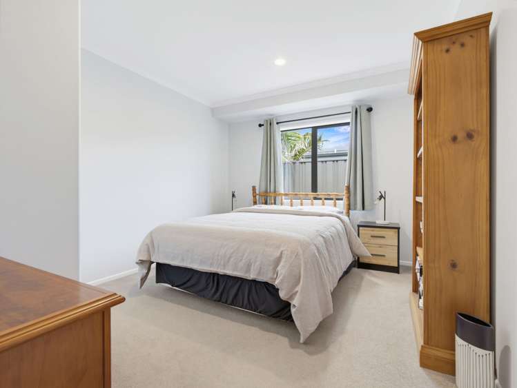 21 Omega Place Coastlands_22