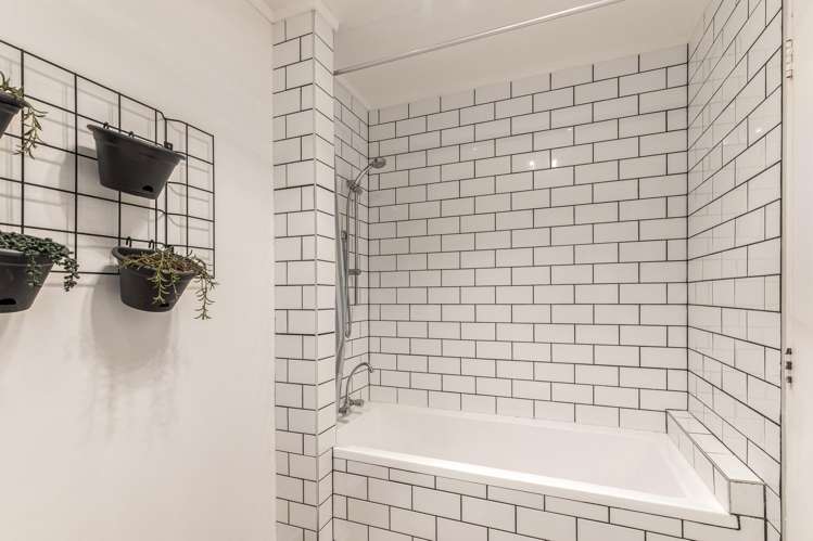 15 Dunsandel Grove Silverstream_10