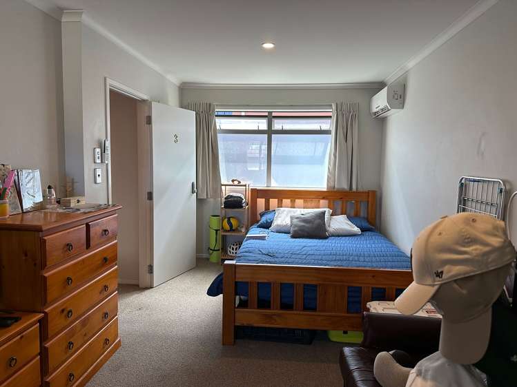 Room 3, 6/181 Knighton Road Hillcrest_7