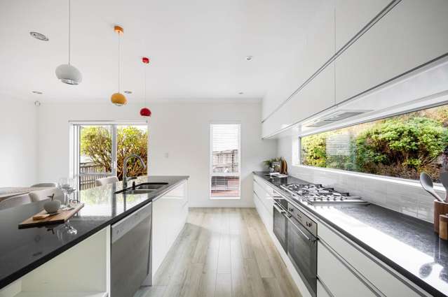 14 Sibling Court Millwater_3