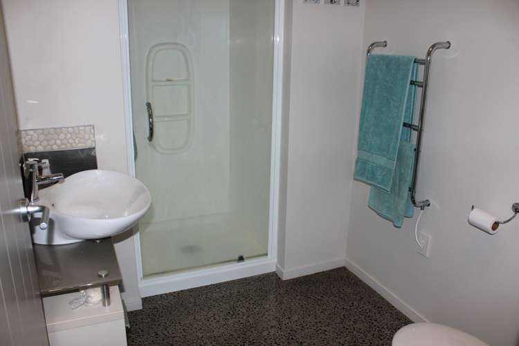 104 The Fairway Matarangi_5