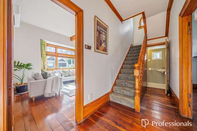 82 Nairn street Mount Cook_3