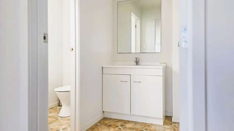 Unit 5A/18 Croskery Road Red Hill_8