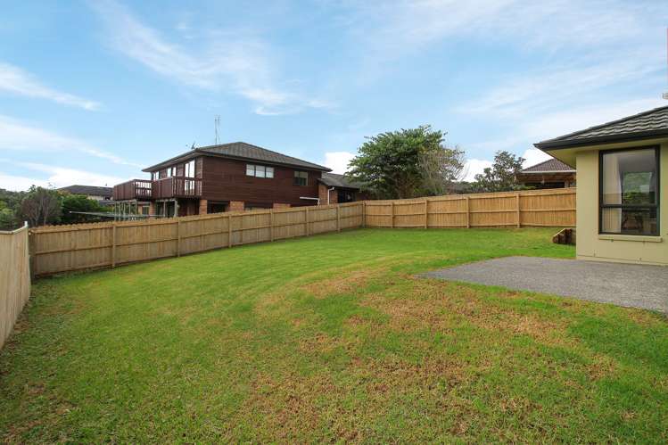 6 Thomas Hamer Place Greenhithe_17