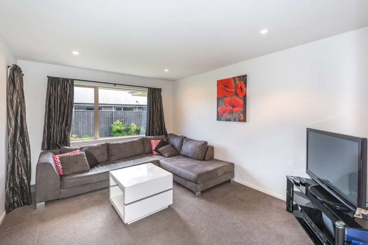 7 Millesimes Way Yaldhurst_10