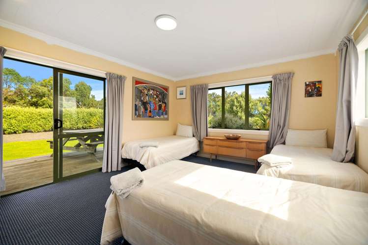 232 Colac Foreshore Road Colac Bay_14