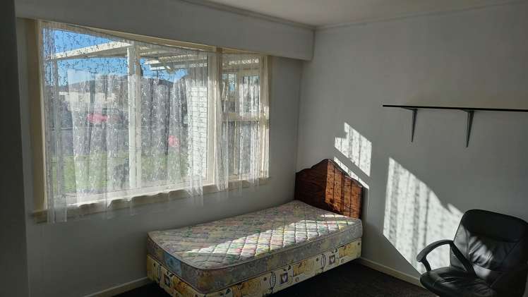 3 Carlyle Street Tuatapere_11