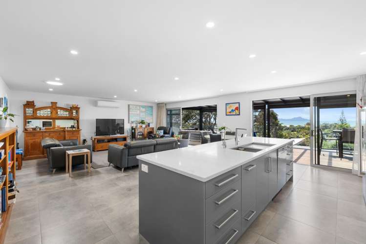 890 Cove Road Waipu Cove_5