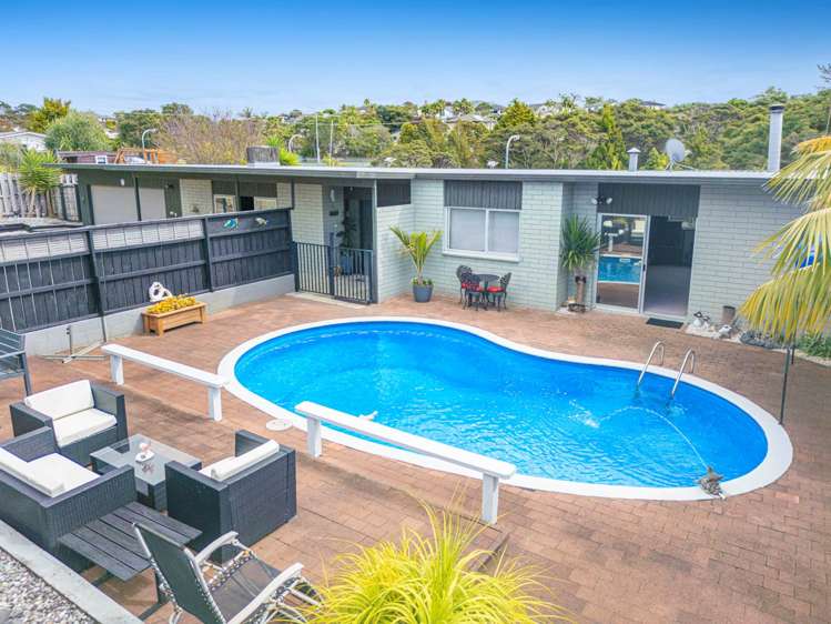 406 Whangaparaoa Road Stanmore Bay_21