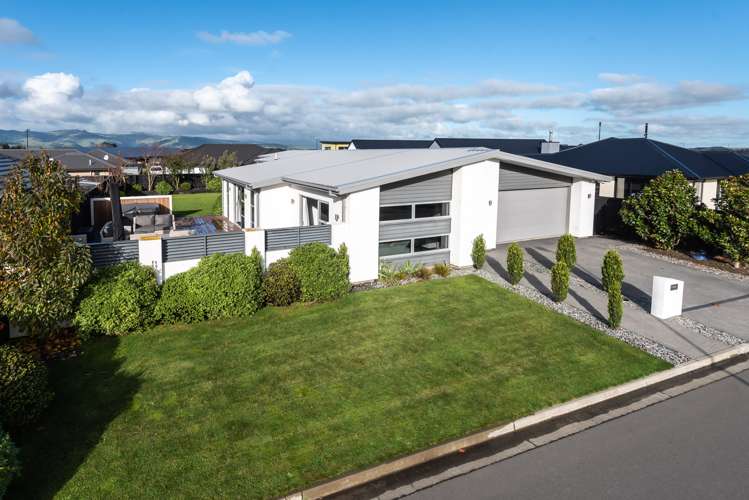 29 Sunline Avenue Lincoln_23