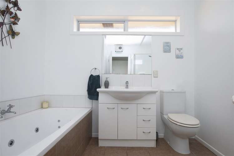 38 Waiau Street Cracroft_11