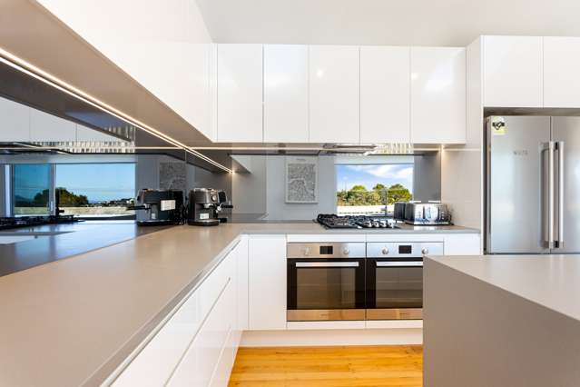 1/175 Stredwick Drive Torbay_3