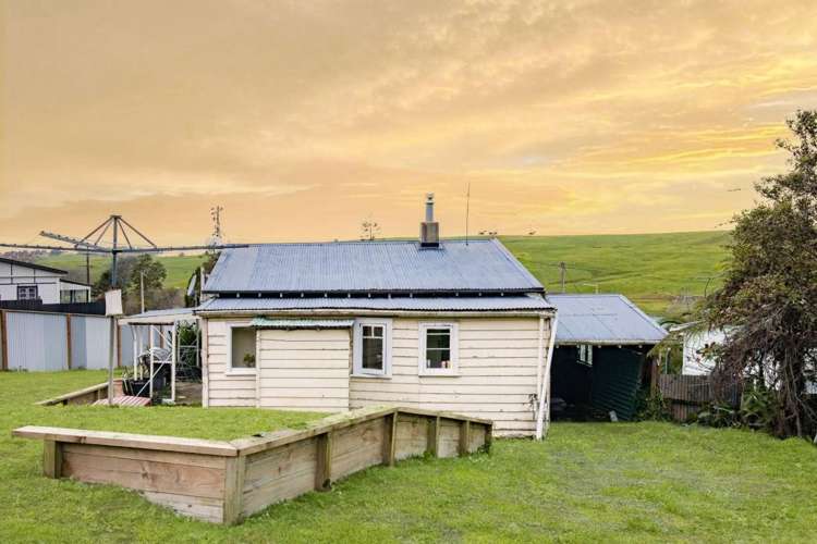 147 Renown Road Waikokowai_13