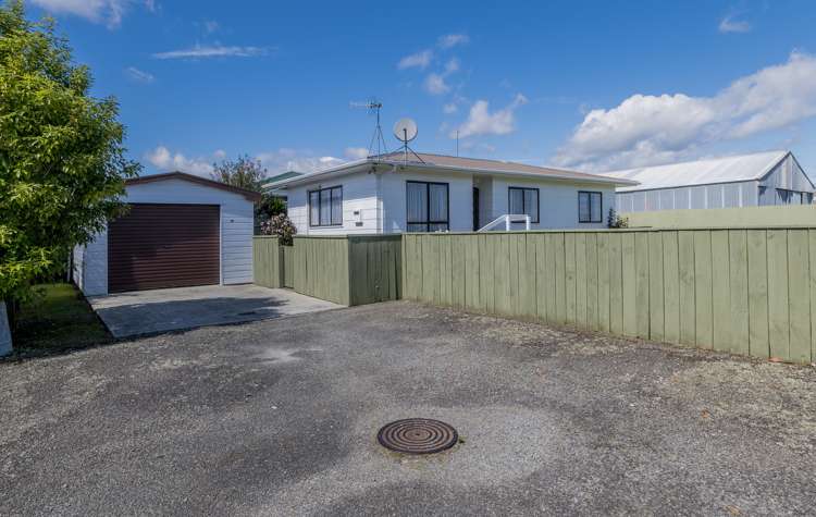 15b Douglas Street Levin_16