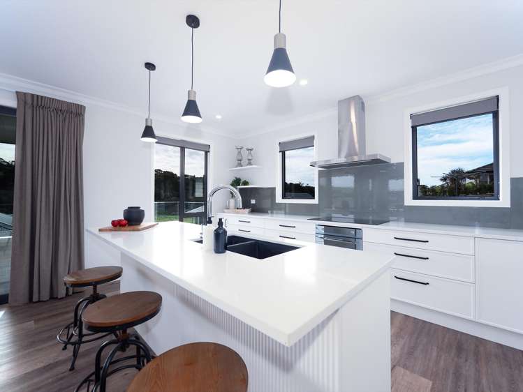 30 Admiralty Drive_2
