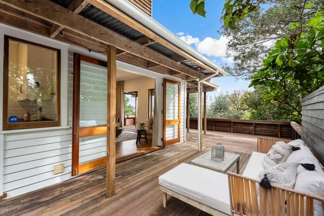 ONE HOUSE, TWO MANY - VENDOR IN THE SELLING ZONE