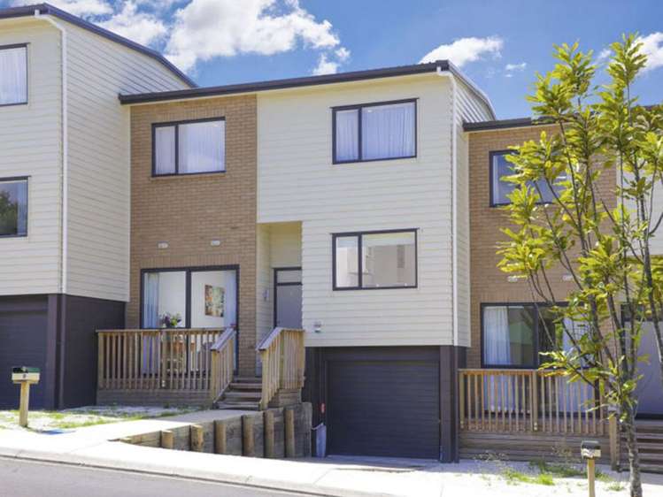 10/2 Swan Hill Drive Glen Eden_0