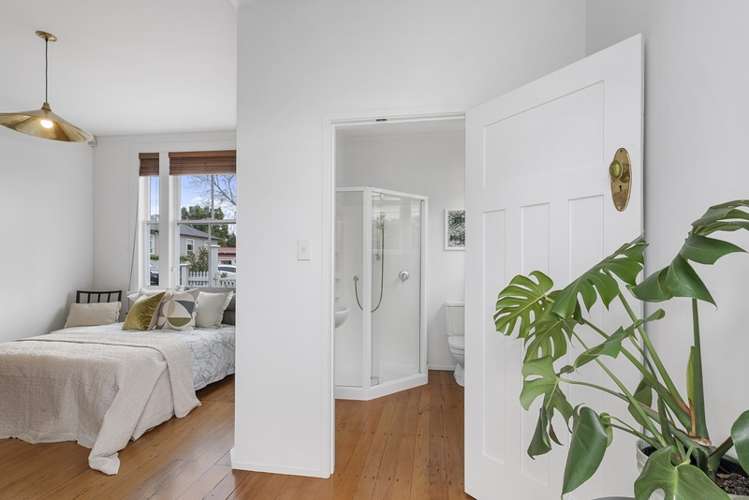 26 Hastings Parade Devonport_16