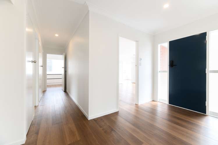 8 Jeff Place Howick_11