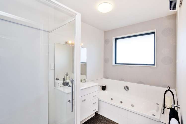 305 Oreti Road Otatara_19