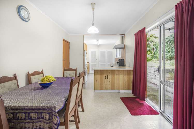 10 Sheehy Grove Wainuiomata_10