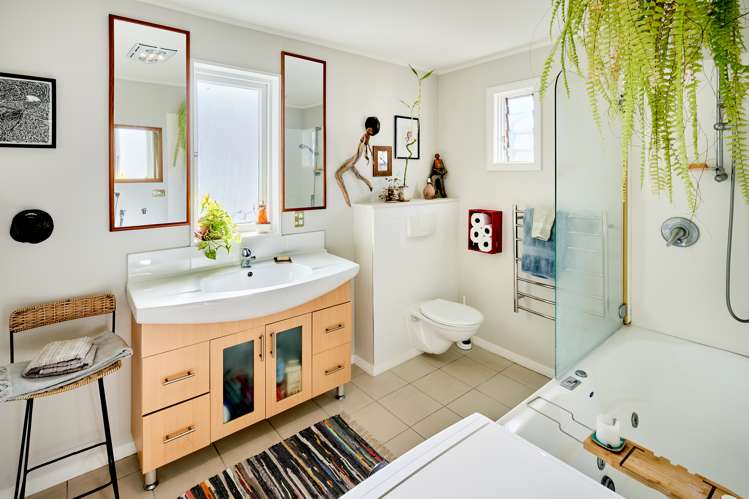 21 Campbell Terrace Petone_19