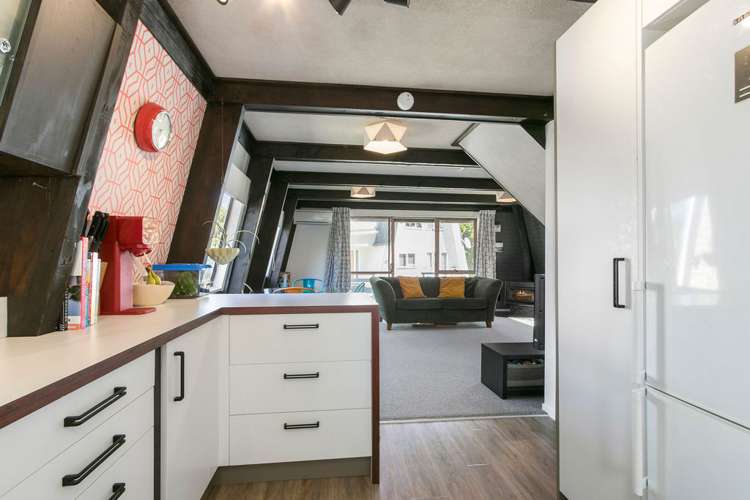 1/39 London Road Korokoro_10